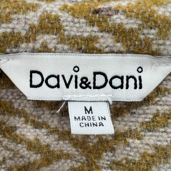 Davi & Dani Western Shacket Womens Size M Button Down Shirt Corduroy Blanket - Picture 5 of 12